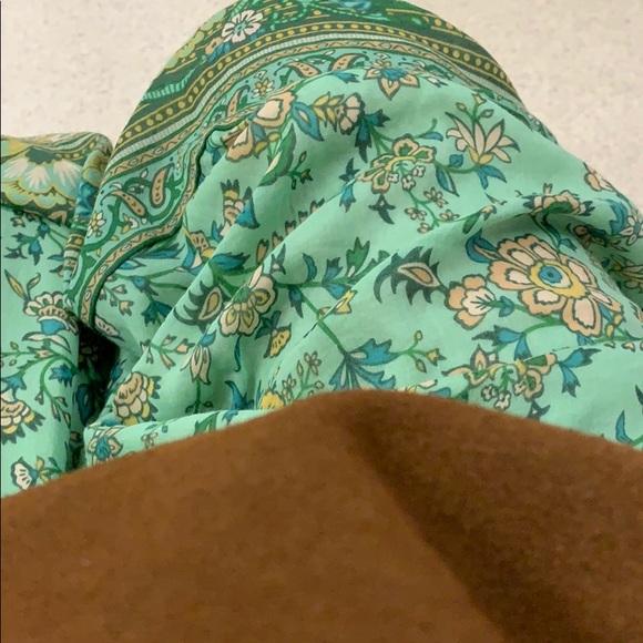 Profile Picture of Caroline Cester (@carolinecester) on Poshmark