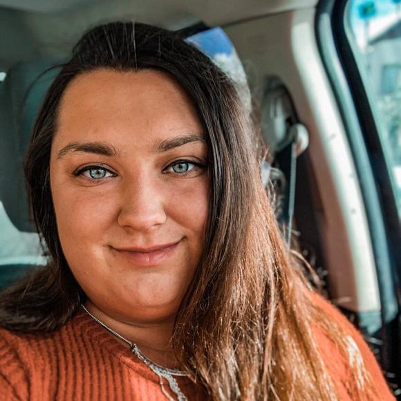 Profile Picture of Brianna Hackley (@bri8ree) on Poshmark