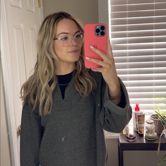 Profile Picture of Brooke Lashomb (@brookelashomb) on Poshmark