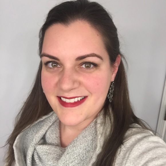 Profile Picture of Stephanie Geary (@sgeary4814) on Poshmark