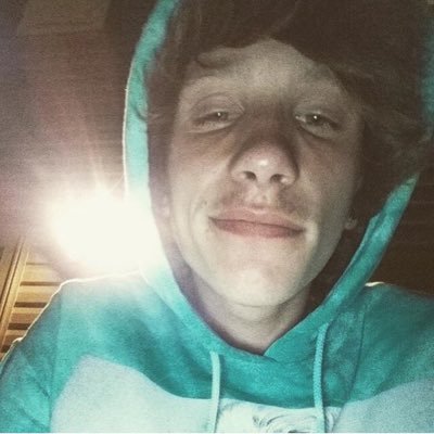 Profile Picture of Steven Ulm (@LngSchlngSilvrs) on Twitter