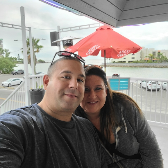 Profile Picture of Terry Baxter (@tjb0800) on Poshmark