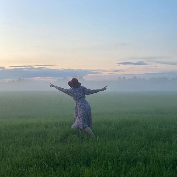 Profile Picture of Brianna Gidman (@xmusicxfiendx) on Poshmark