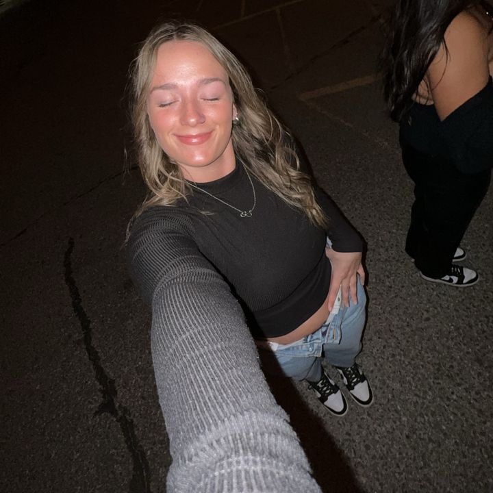 Profile Picture of Haley 🎀🪩 (@haley.sellerss) on Tiktok