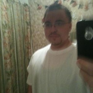 Profile Picture of Simon Castaneda (@bigwormsimon) on Myspace