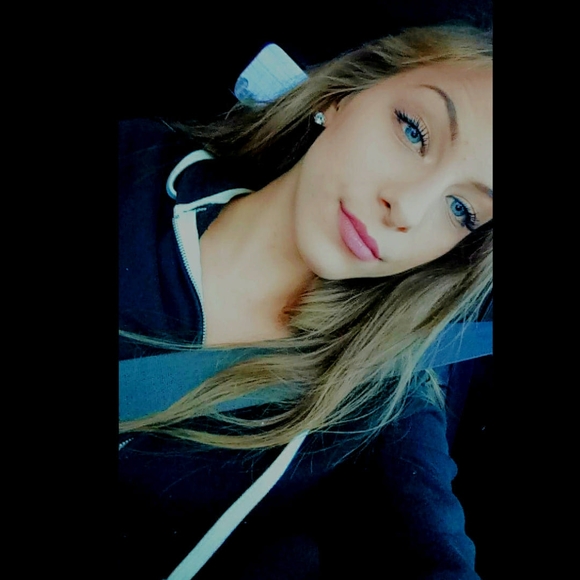 Kiyah Uhrich - Poshmark Profile Picture of Kiyah Uhrich (@kiyahjo) on Poshmark