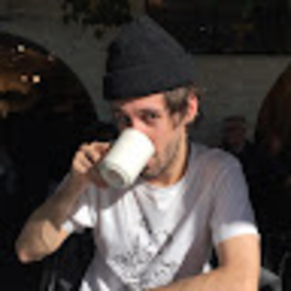 Profile Picture of Alex Brazeau (@alexbrzeau) on Poshmark