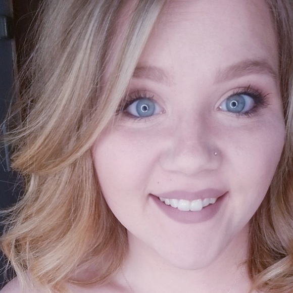 Profile Picture of Caley Kocmich (@cmkocmich) on Poshmark