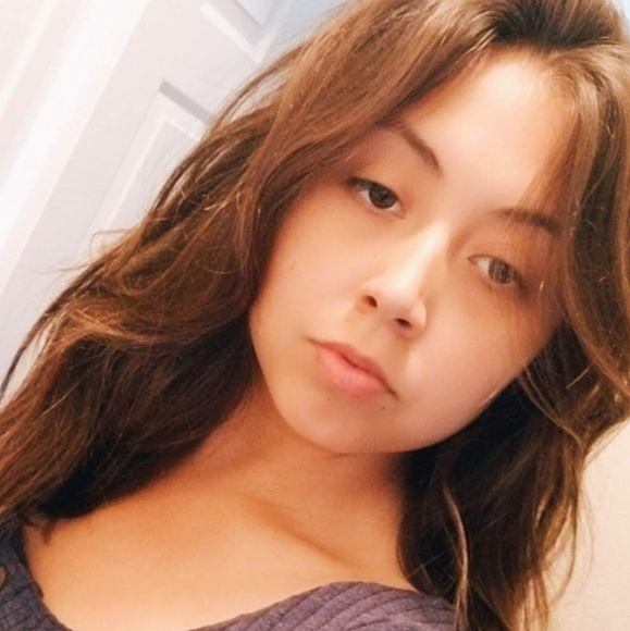 Profile Picture of Barbara Swetsbergh (@mauvaise_fille) on Poshmark