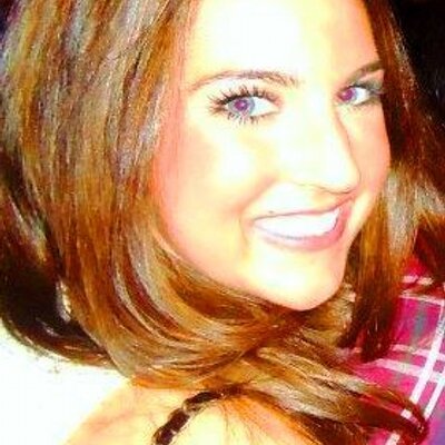 Profile Picture of Chelsea Brewster (@chelseabrewster) on Twitter