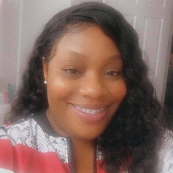 Profile Picture of Sherri Watson (@sherri7640) on Poshmark