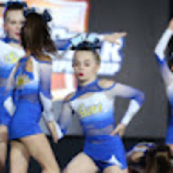 Profile Picture of Fancykitten9 Fancywolf (@fancykitten39) on Poshmark