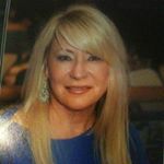 Profile Picture of Darlene Foss (@cosmolyric) on Instagram