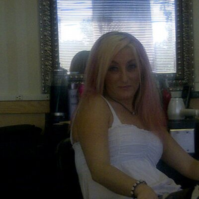 Profile Picture of Nichole Anne Maloney (@BarbieGirlbmw) on Twitter