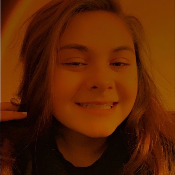 Profile Picture of Kayla Maughmer (@kaylam22814) on Poshmark