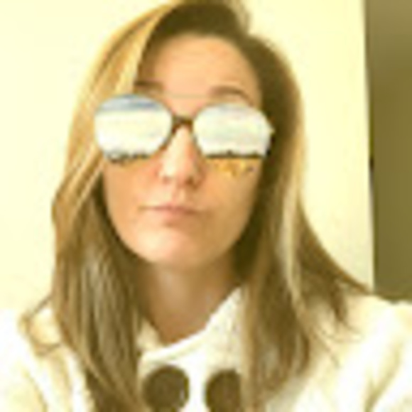 Profile Picture of Jenny Aligata (@jennyaligata) on Poshmark