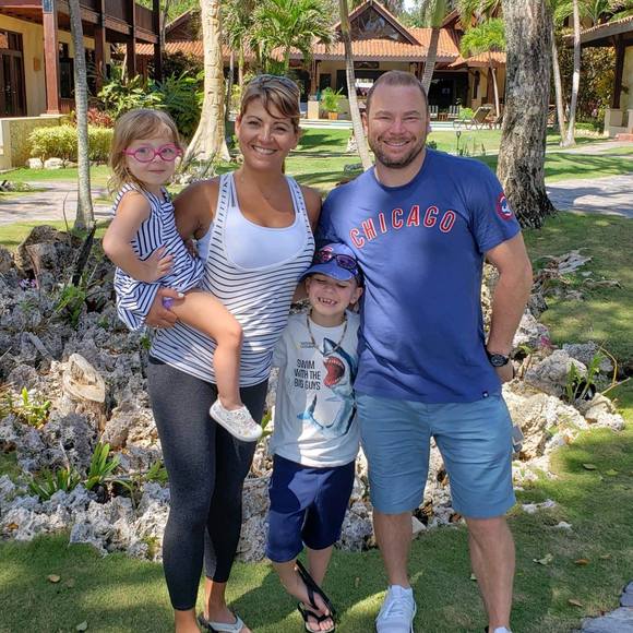 Profile Picture of Danielle Mahaffey (@dmahaffey) on Poshmark