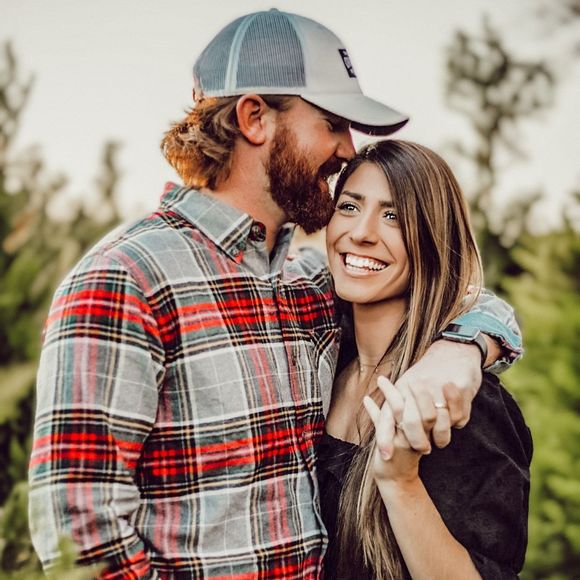 Profile Picture of Eryn Thomas (@erynkthomas) on Poshmark