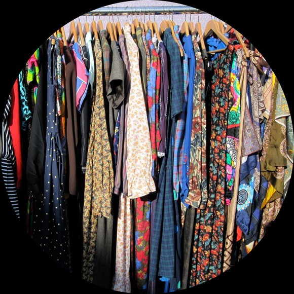 Gwynne Phillips - Poshmark Profile Picture of Gwynne Phillips (@lavishandfrugal) on Poshmark