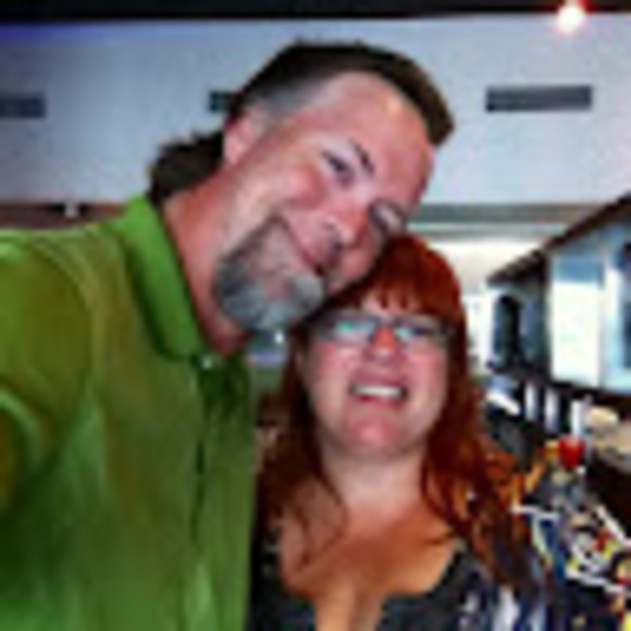 Shawn Kitchin - Poshmark Profile Picture of Shawn Kitchin (@shawnmkitchin) on Poshmark