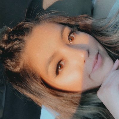 Profile Picture of G. Ballesteros (@awhlupe) on Twitter