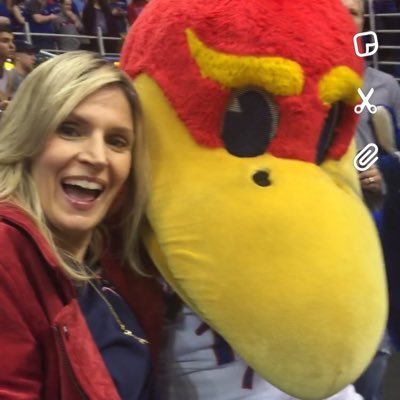 Profile Picture of Lisa Roatch (@4Roatch) on Twitter