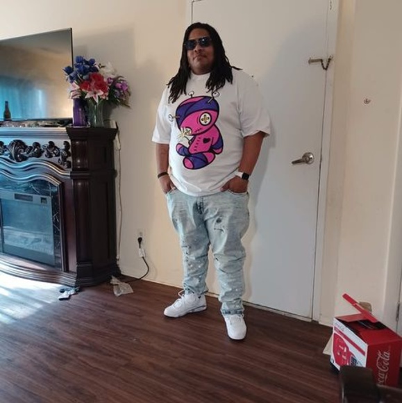 Profile Picture of Robert Crosby (@robertcrosby716) on Poshmark