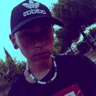 Profile Picture of IvanChi (@IvanChi28161013) on Twitter