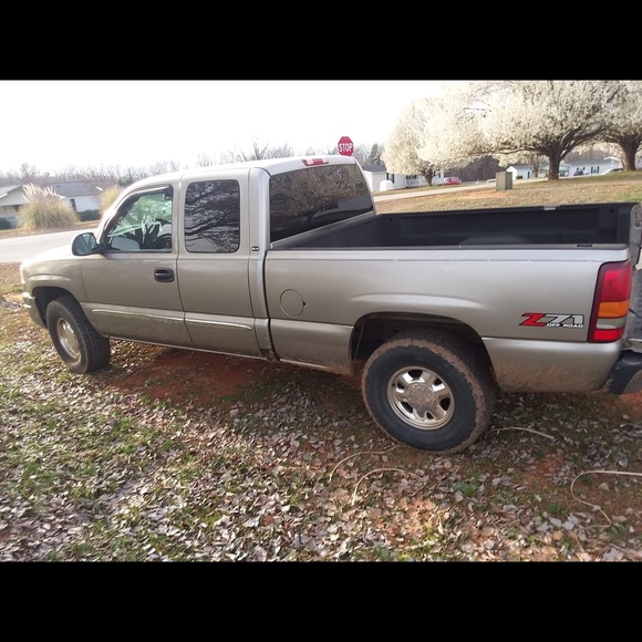 Profile Picture of Matthew Hart (@matthews03gmc) on Poshmark