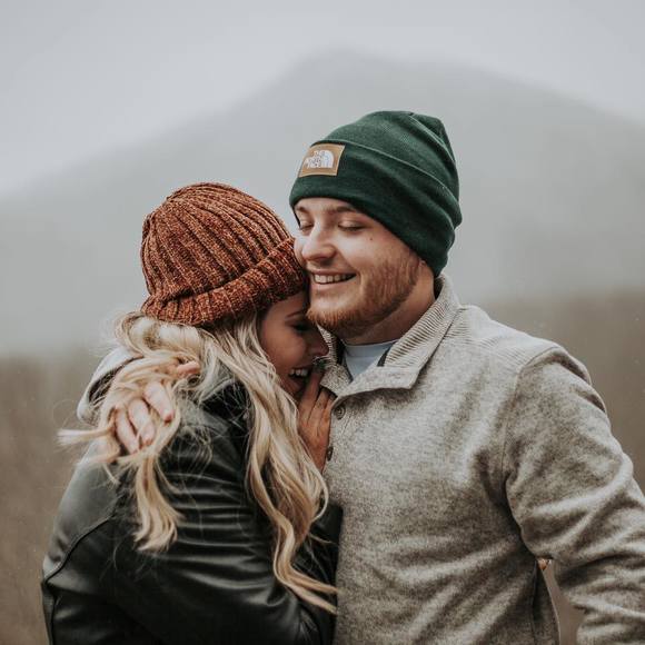 Profile Picture of Shelby Lampp (@shelbylampp) on Poshmark