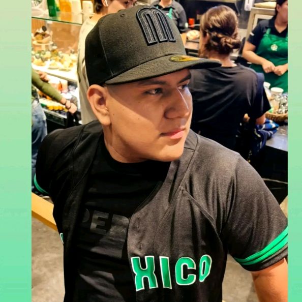 Profile Picture of Adàn (@adan.grimaldo) on Tiktok