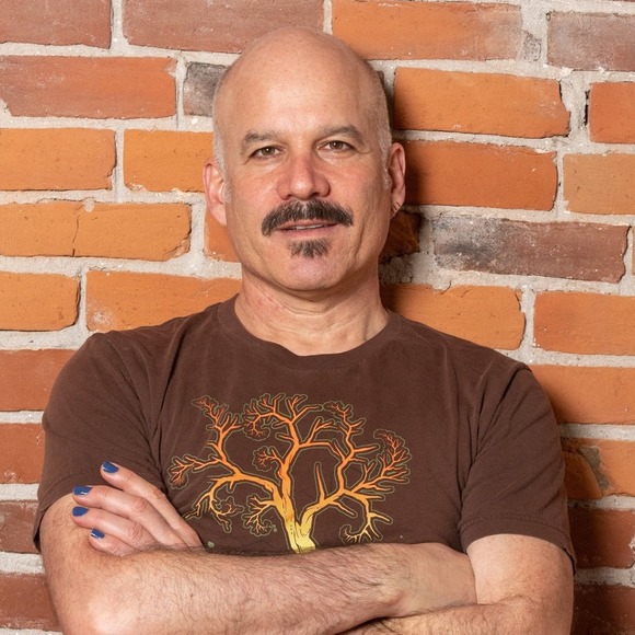 Profile Picture of Peter Weinstein (@pjwein) on Poshmark