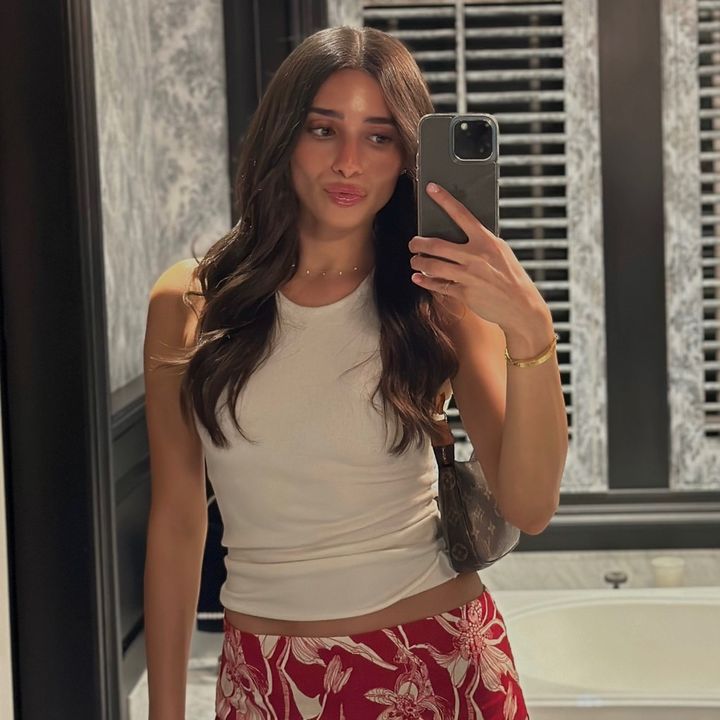 Profile Picture of danielleholzer_ (@danielleholzer_) on Tiktok