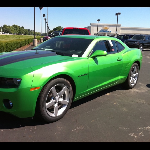 Profile Picture of Sandra Essert (@coldone8441) on Poshmark