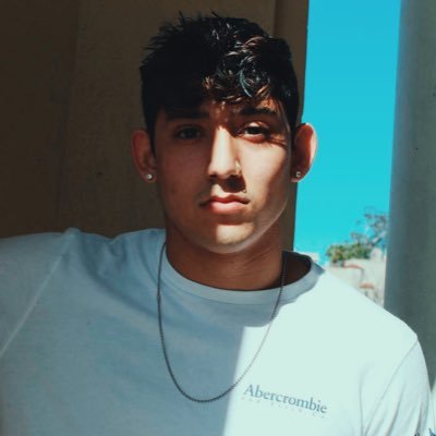 Profile Picture of Andrew Lira (@AndrewLira01) on Twitter