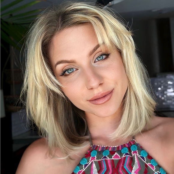 Profile Picture of Sara Palermo (@slpalermo14) on Poshmark