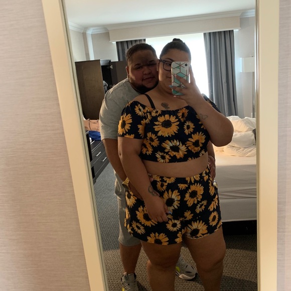 Profile Picture of Jorge Luis (@jorgeluis1279) on Poshmark