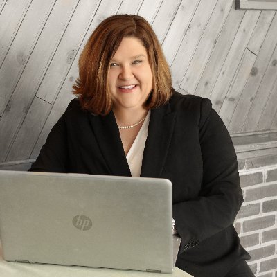 Profile Picture of Angela Hummel (@AngelaJHummel) on Twitter