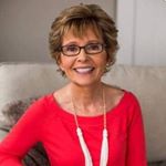 Profile Picture of Joan Batchelder (@joanbatchelderarbonne) on Instagram