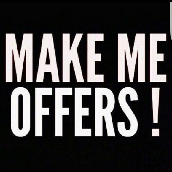 Profile Picture of Sama Sama (@grenenv) on Poshmark