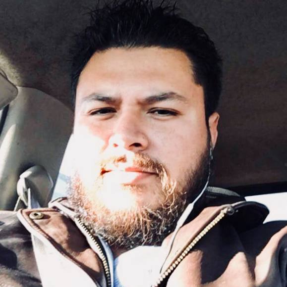 Profile Picture of Carlos Fernandez (@memof55) on Poshmark