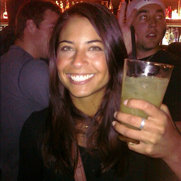 Profile Picture of Brandy Fouts (@akbrandandy) on Poshmark
