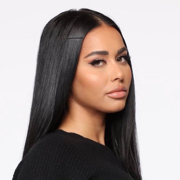 Profile Picture of Tyler Davies (@tyler_davies) on Poshmark