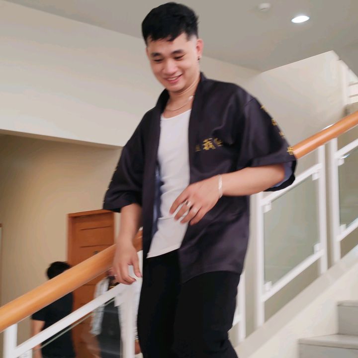Profile Picture of Edward Biazon (@edwardbiazon) on Tiktok