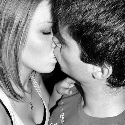 Profile Picture of Alyssa Hodgson (@babycakesxo16) on Twitter