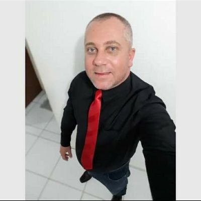 Profile Picture of ℯ𝓂𝒶𝓃𝓊ℯ𝓁 𝓈𝒾𝓁𝓋𝒶 (@emanuel_irmao) on Twitter