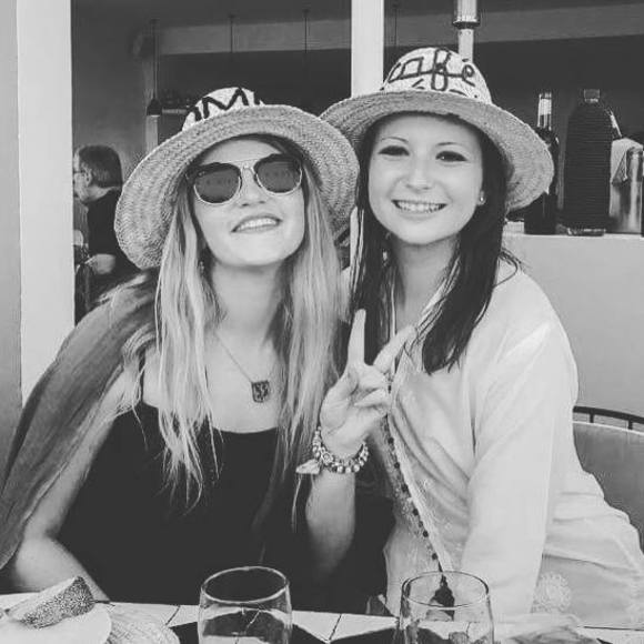 Profile Picture of Carly Hyde (@carly94140) on Poshmark