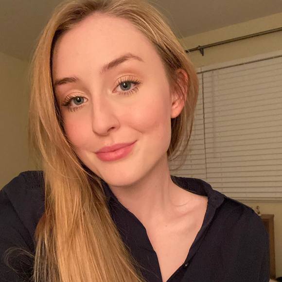 Profile Picture of Lauren Traczyk (@ltraczyk_20) on Poshmark