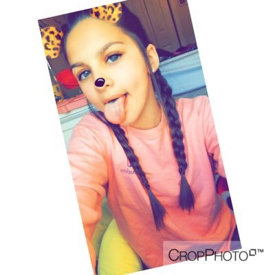 Profile Picture of Elizabeth Wiley (@Elizabe69rose) on Twitter