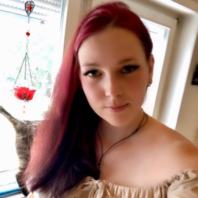 Profile Picture of Michaela Koch (@Lucrezia666) on Twitter